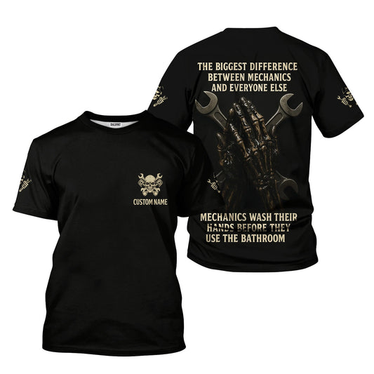 Joycorners Personalized Mechanic Shirt, The Biggest Difference Between Mechanics And Everyon Else Mechanics Wash Their Hands, Gift For Men PT2609