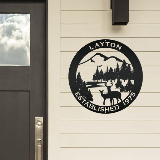 Joycorners Personalized Family Name Outdoor Mountain Deer Scene with Established Date Round Metal Sign LM0110