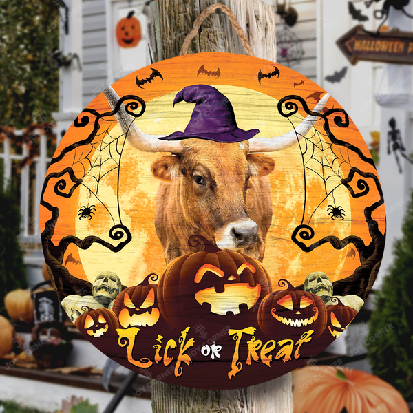 Joycorners Happy Halloween TX Longhorn Lick Or Treat Round Wooden Sign