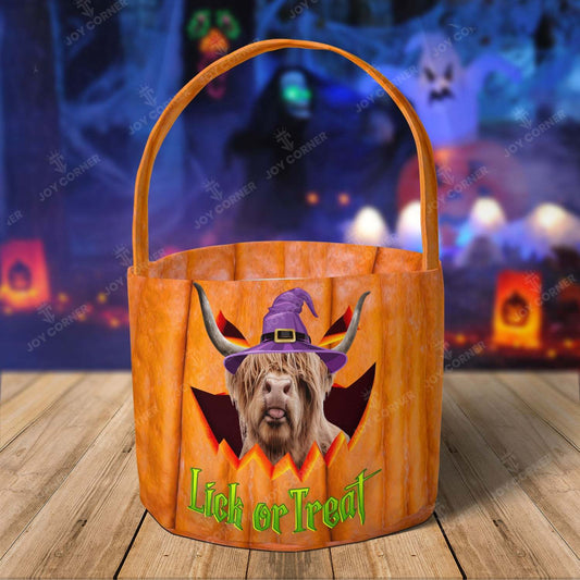 Joycorners Highland Cattle Lick or Treat Personalized Name Halloween Spooky Candy Basket