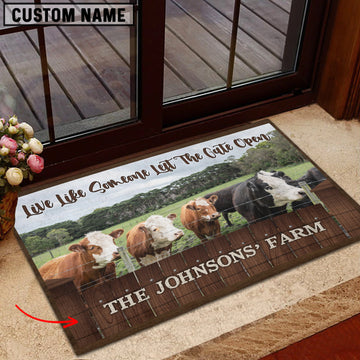 Joycorners Hereford Custom Name - Live Like Someone Left The Gate Open Doormat For Cathrine