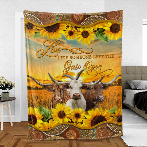 Joycorners Texas Longhorn Cattle Personalized Name Blanket