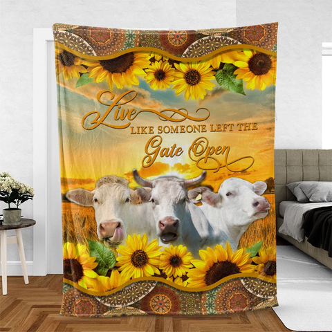 Joycorners Charolais Cattle Personalized Name Blanket