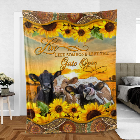 Joycorners Holstein Cattle Personalized Name Blanket