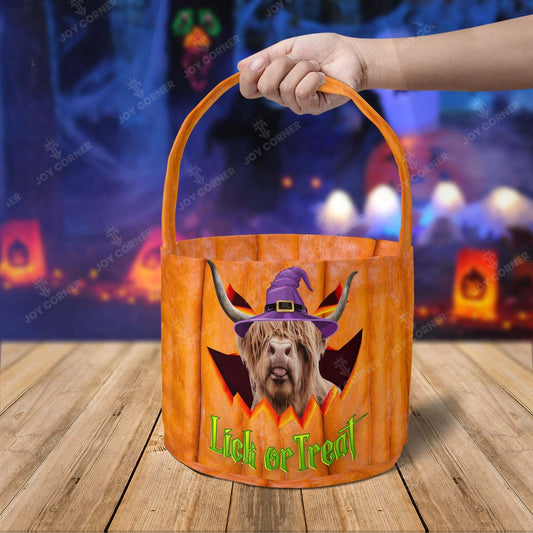 Joycorners Highland Cattle Lick or Treat Personalized Name Halloween Spooky Candy Basket