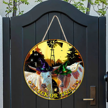Joycorners Tx-Longhorn In Trick Or Treat Happy Halloween Wooden Sign