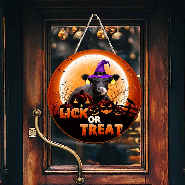 Joycorners Black Angus Lick Or Treat Happy Halloween Wooden Sign